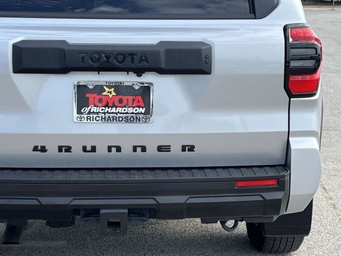 Used 2025 Toyota 4Runner SR5 RWD image 6