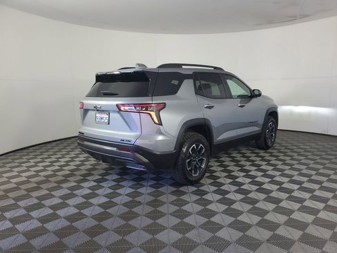 Used 2025 Chevrolet Equinox ACTIV image 4