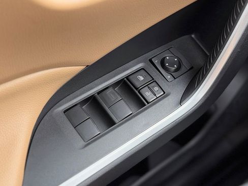 Used 2021 Toyota RAV4 XLE image 24