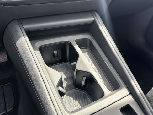 Certified 2025 Volkswagen Tiguan S FWD image 19