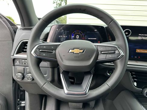 New 2026 Chevrolet Suburban LS image 31