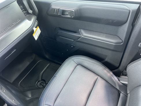 New 2025 Ford Bronco Badlands image 15