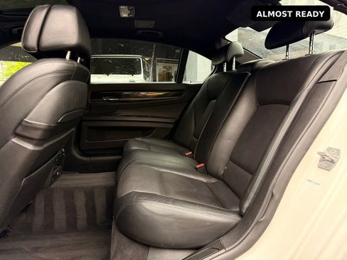 Used 2015 BMW 750Li RWD image 24