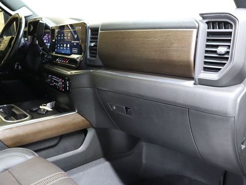 Used 2024 Chevrolet Silverado 2500 High Country w/ High Country Premium Package image 76