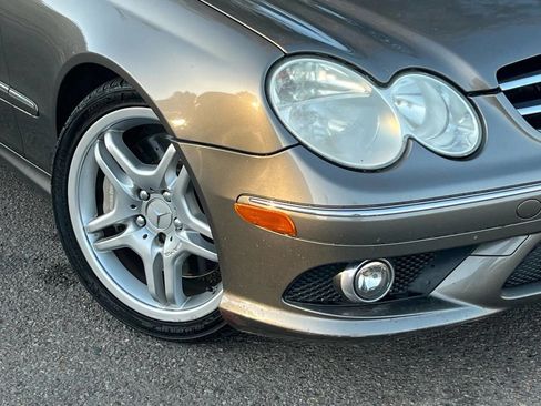 Used 2009 Mercedes-Benz CLK 550 Cabriolet image 2
