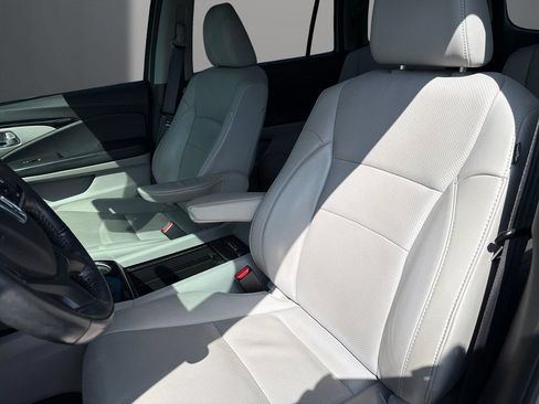 Used 2019 Honda Pilot Elite image 14