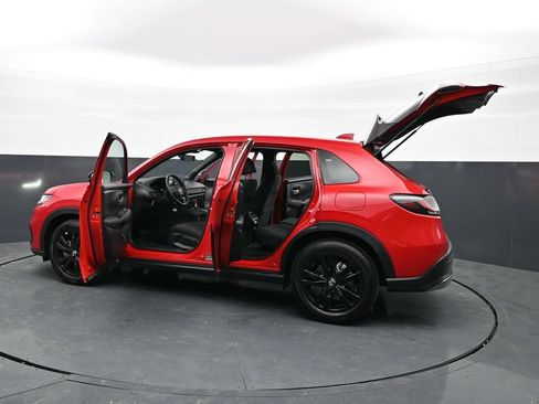 Certified 2026 Honda HR-V Sport image 46