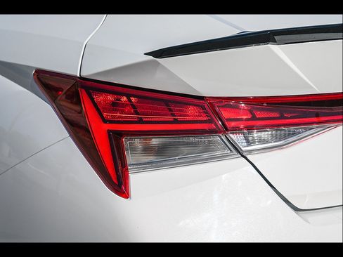 New 2026 Hyundai Elantra SEL FWD image 9