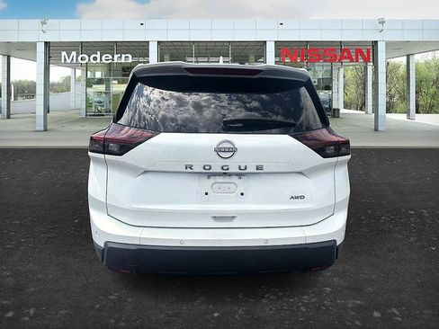 Certified 2025 Nissan Rogue SV AWD/4WD image 5