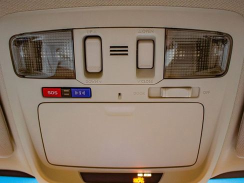 Used 2016 Subaru Outback 2.5i Limited image 30