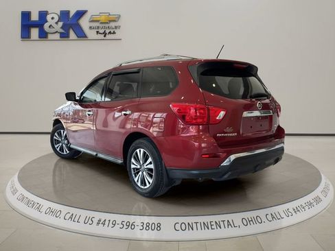 Used 2017 Nissan Pathfinder SV AWD/4WD image 4