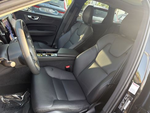Certified 2024 Volvo XC60 B5 Plus w/ Protection Package Premier AWD/4WD image 16