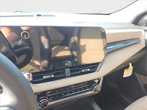 New 2026 Chevrolet Equinox ACTIV image 13