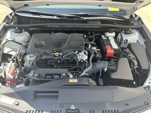 Used 2024 Toyota Camry XSE FWD image 11