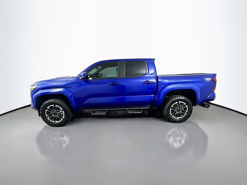 Certified 2025 Toyota Tacoma TRD Sport AWD/4WD image 8