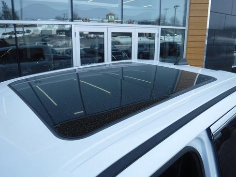 Used 2019 RAM 1500 Limited image 3