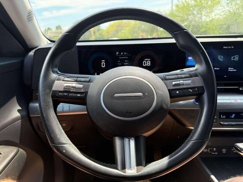 Used 2025 Hyundai Kona SEL FWD image 18
