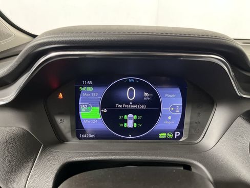 Used 2023 Chevrolet Bolt EUV LT w/ Convenience Package FWD image 17
