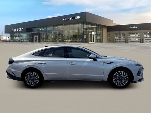 New 2026 Hyundai Sonata SEL FWD image 9