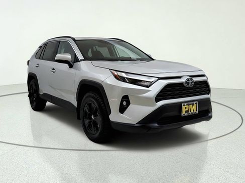 Used 2025 Toyota RAV4 XLE w/ Convenience Package AWD/4WD image 1