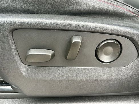 Used 2022 Chevrolet Tahoe RST image 16