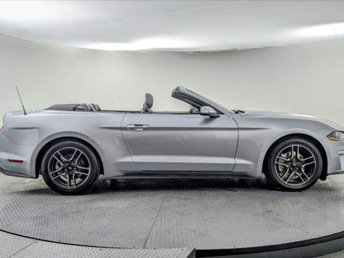 Used 2023 Ford Mustang Premium image 8