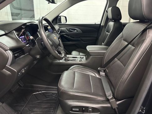 Used 2020 Chevrolet Traverse Premier AWD/4WD image 18