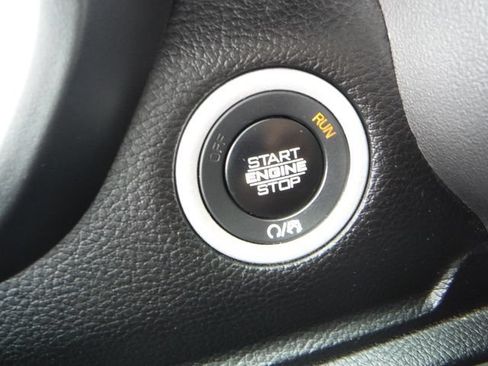 Used 2026 RAM 1500 Laramie AWD/4WD image 30