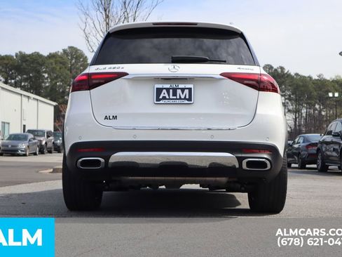 Used 2024 Mercedes-Benz GLE 450e 4MATIC w/ Winter Package image 7