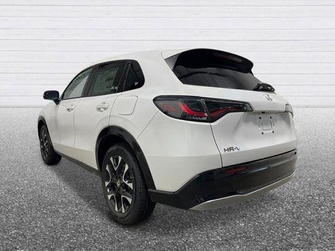 New 2026 Honda HR-V EX-L image 3