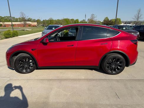 Used 2021 Tesla Model Y Long Range AWD/4WD image 6