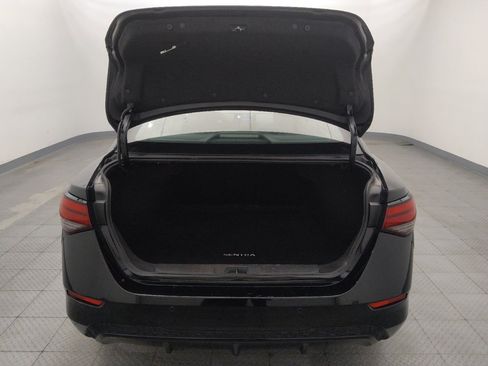 Used 2025 Nissan Sentra SV FWD image 29