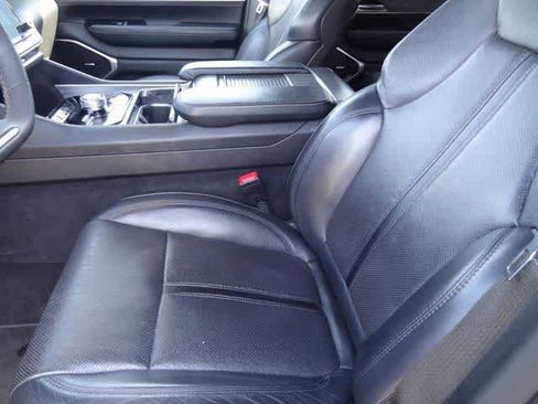 Used 2024 Jeep Wagoneer L Series II w/ Flexible Seating Group image 7