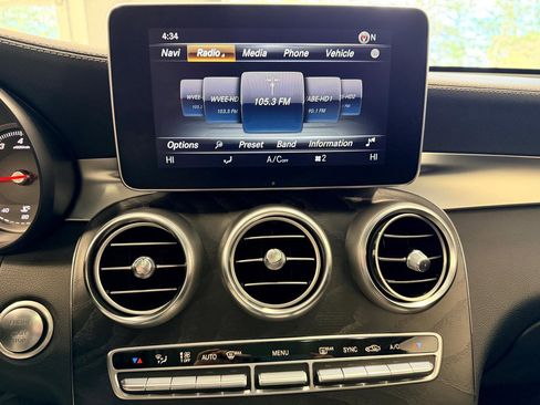 Used 2016 Mercedes-Benz GLC 300 image 46