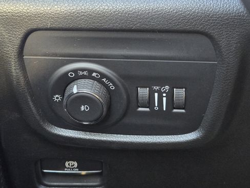 Used 2023 Jeep Grand Cherokee L Overland image 25