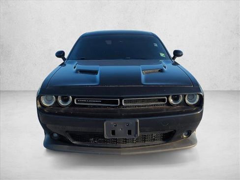 Used 2016 Dodge Challenger R/T Scat Pack RWD image 3