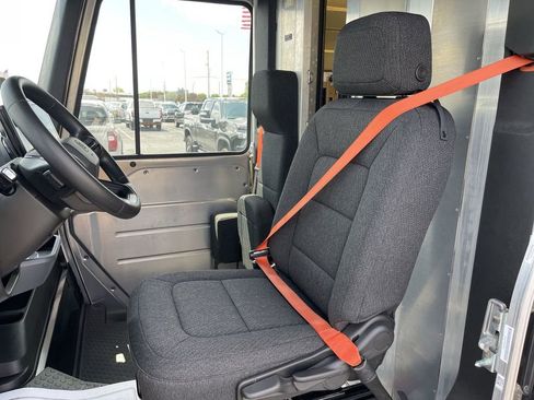 Used 2024 Chevrolet Brightdrop 600 w/ Commercial Equipment Package AWD/4WD image 3