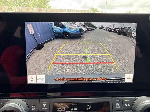 Used 2024 Toyota Grand Highlander FWD image 32