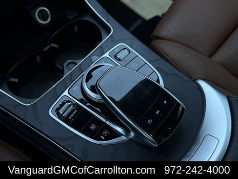 Used 2019 Mercedes-Benz GLC 300 4MATIC image 22