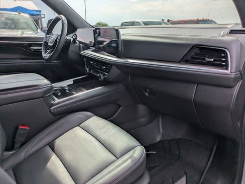 Certified 2025 Chevrolet Tahoe Z71 w/ Comfort Package image 29