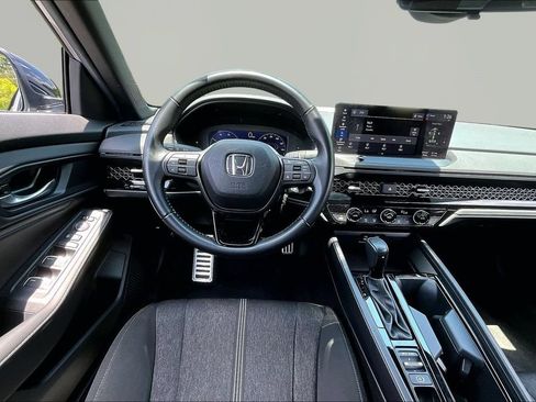 Used 2024 Honda Accord Sport image 9