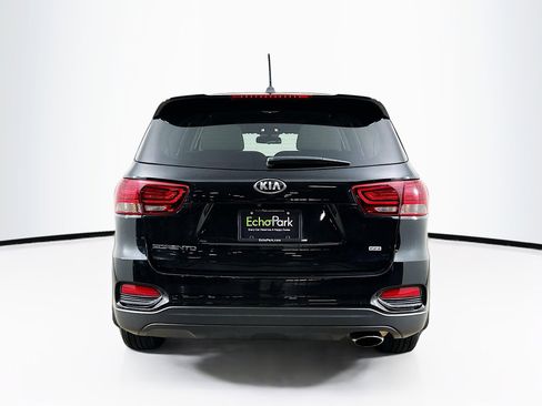 Used 2019 Kia Sorento LX image 7
