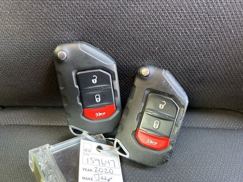 Used 2020 Jeep Gladiator Sport w/ Quick Order Package 24S image 28