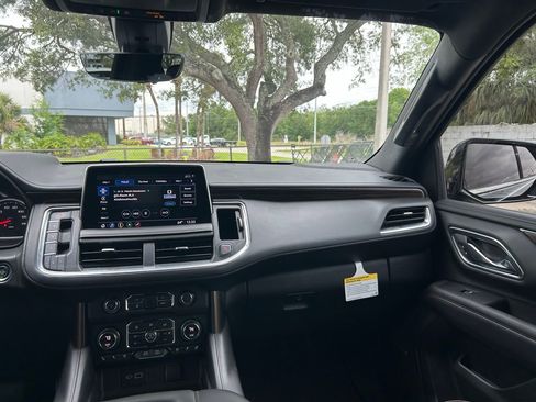 Used 2021 Chevrolet Suburban High Country RWD image 10