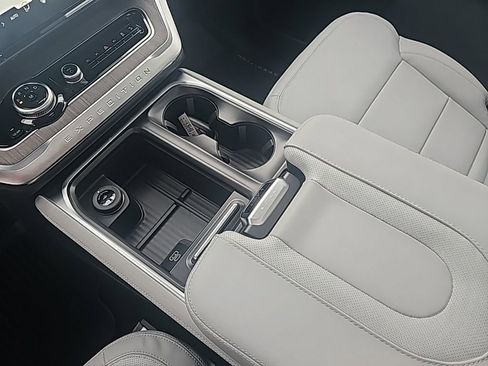 New 2026 Ford Expedition Platinum AWD/4WD image 21