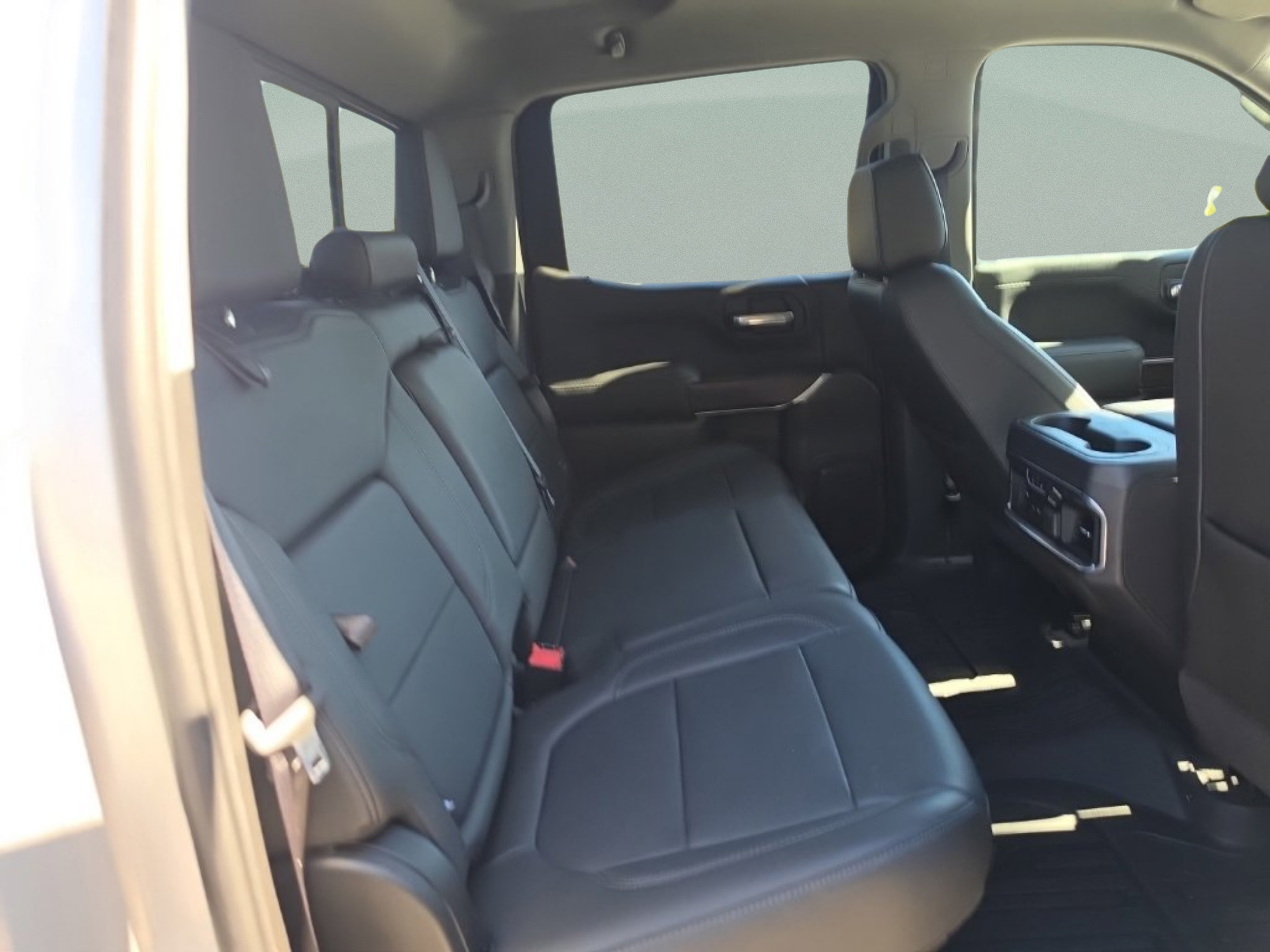 Used 2021 GMC Sierra 1500 SLT w/ SLT Premium Plus Package AWD/4WD image 28