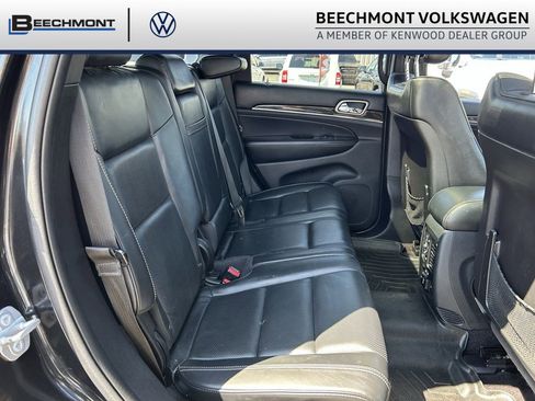 Used 2016 Jeep Grand Cherokee Overland AWD/4WD image 26