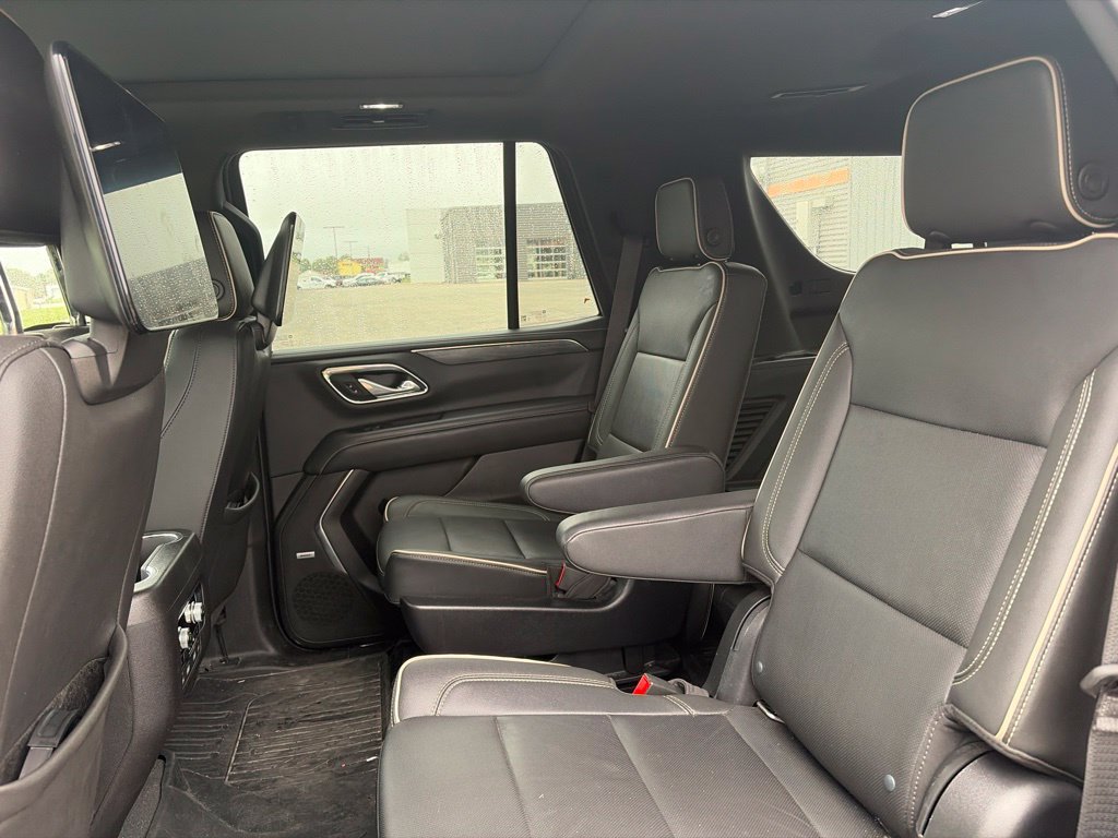 Used 2022 GMC Yukon SLT w/ SLT Luxury Package AWD/4WD image 7
