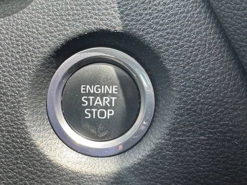Used 2024 Toyota Corolla SE w/ SE Premium Package FWD image 21