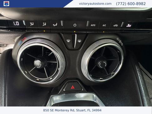 Used 2018 Chevrolet Camaro LT RWD image 23